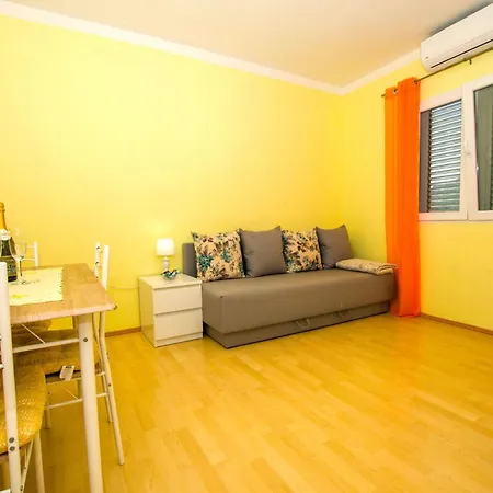 Neno Apartament *